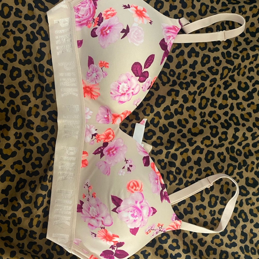 PINK bra (no wire)